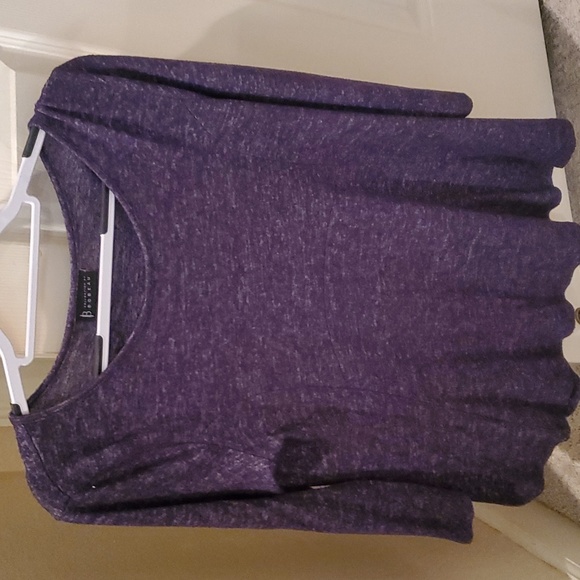 Top - Picture 2 of 3